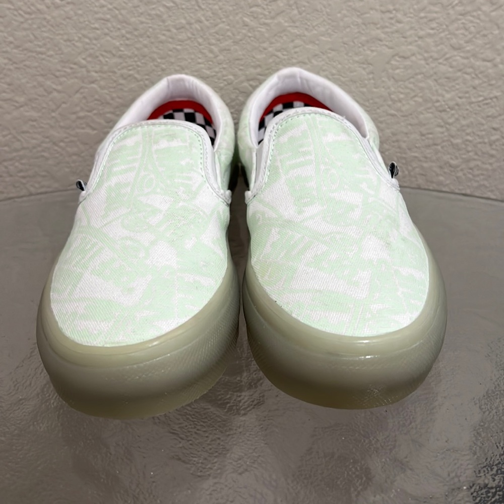 Glow in the dark Vans size 5 1/2